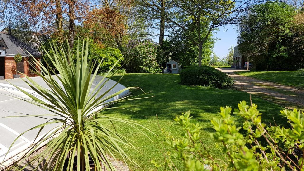 Bed and Breakfast La Demeure Du Goupil Brissac-Quince Exterior foto
