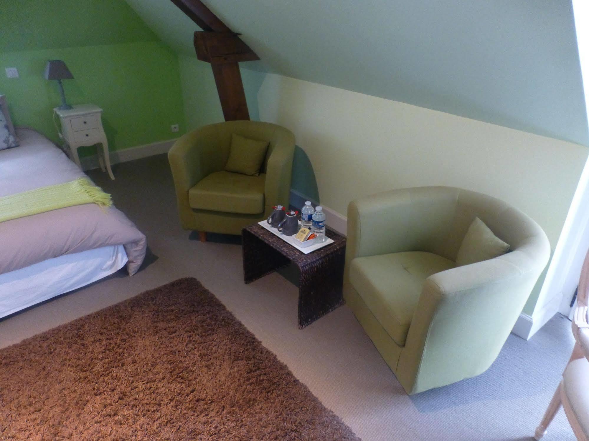 Bed and Breakfast La Demeure Du Goupil Brissac-Quince Exterior foto